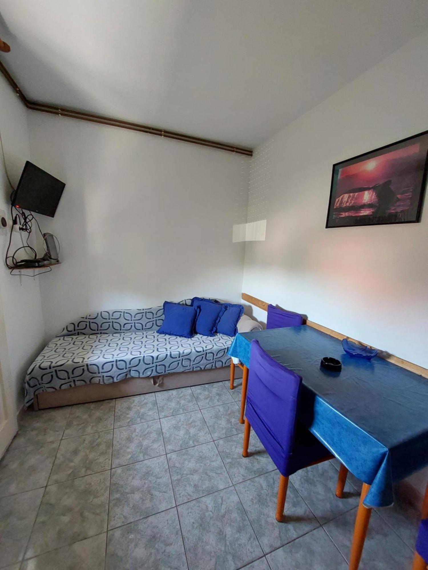 Apartments Drazica クルク 部屋 写真